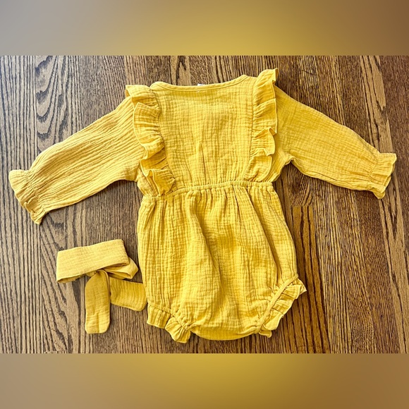 Baby girl Mustard yellow / gold romper with headband size 12-18 months - Picture 2 of 5